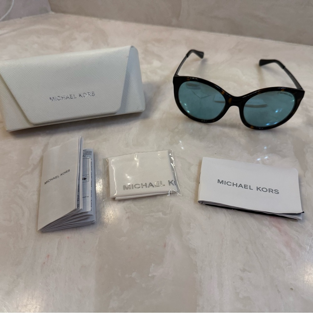 Michael Kors 275526 Island Tropics Dark Tortoise/Teal Mirror Sunglasses
